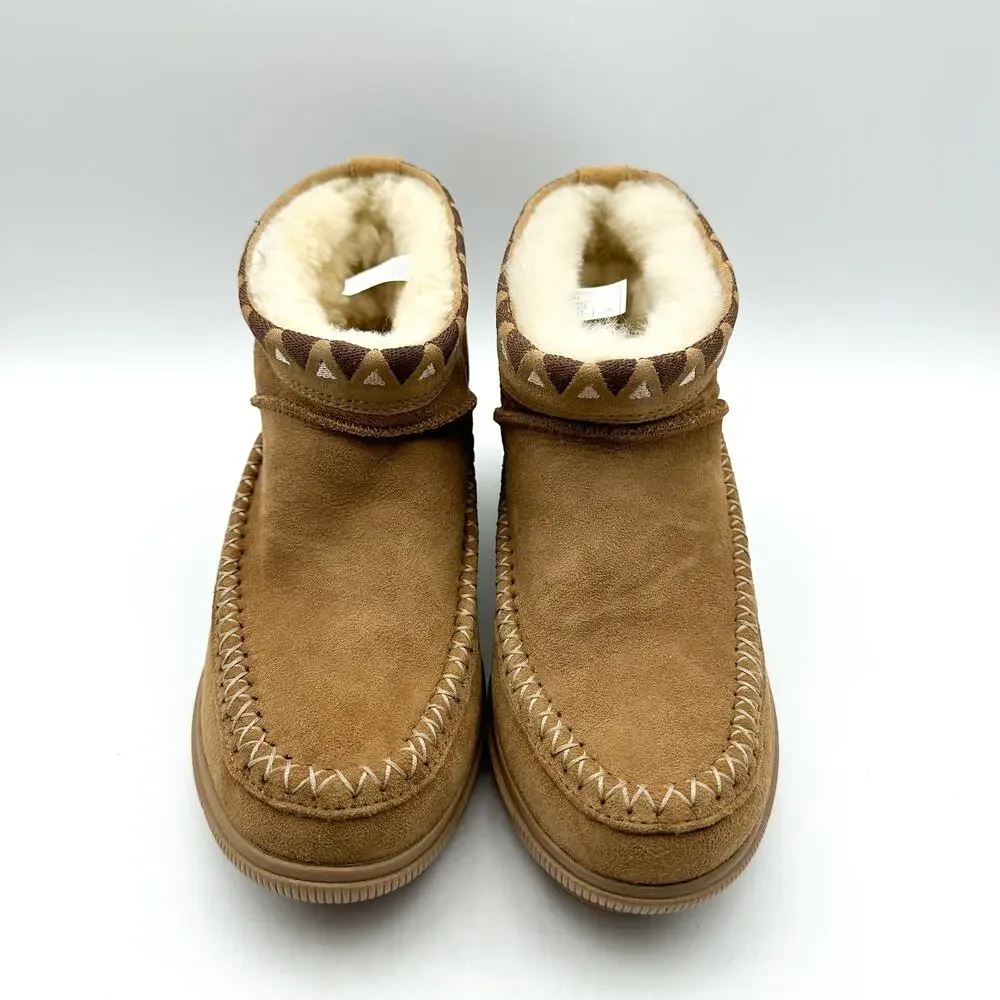 Manitobah Mukluks Women WR Reflections Ankle Boots Size 5 Tan Shearling NWOB
